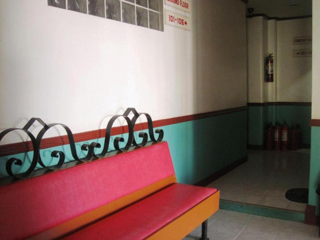 Magayon Hotel Legazpi Exterior photo